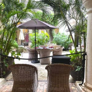 Indoor court sitting area